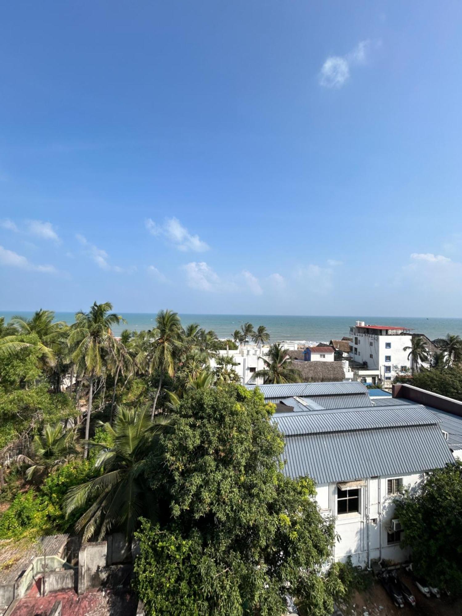 The Elite Beachview Puducherry Buitenkant foto