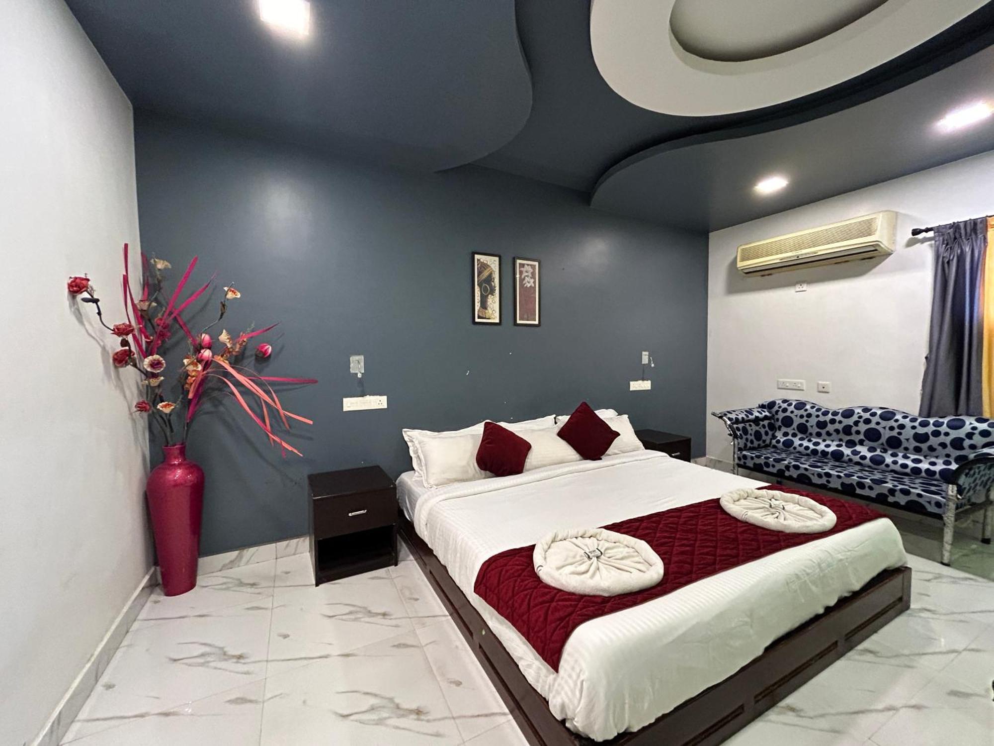 The Elite Beachview Puducherry Buitenkant foto
