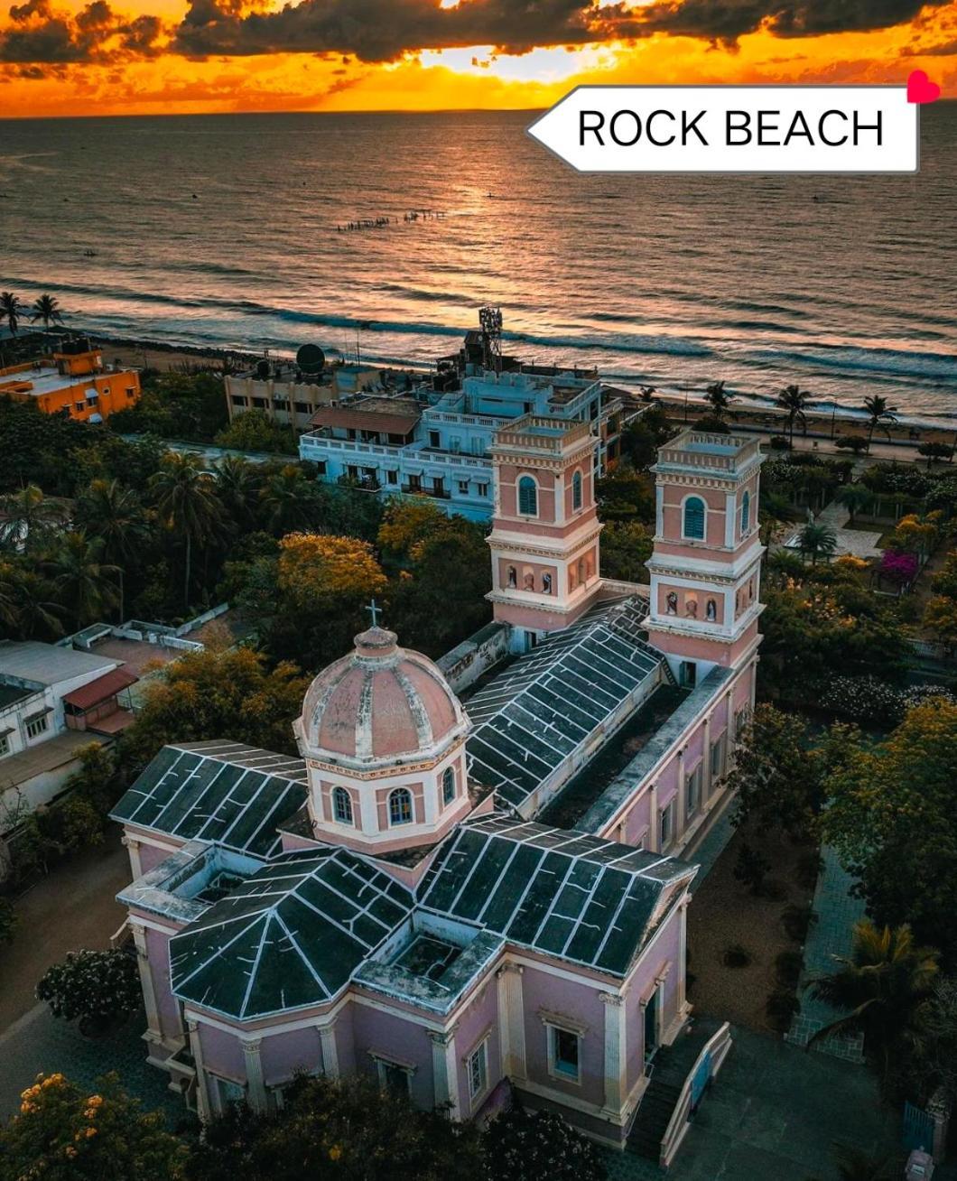 The Elite Beachview Puducherry Buitenkant foto