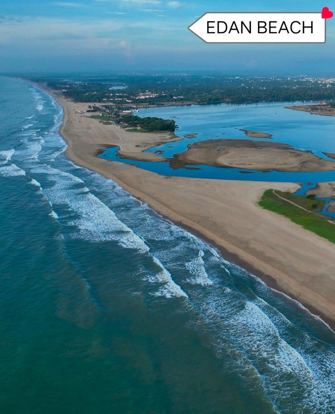 The Elite Beachview Puducherry Buitenkant foto